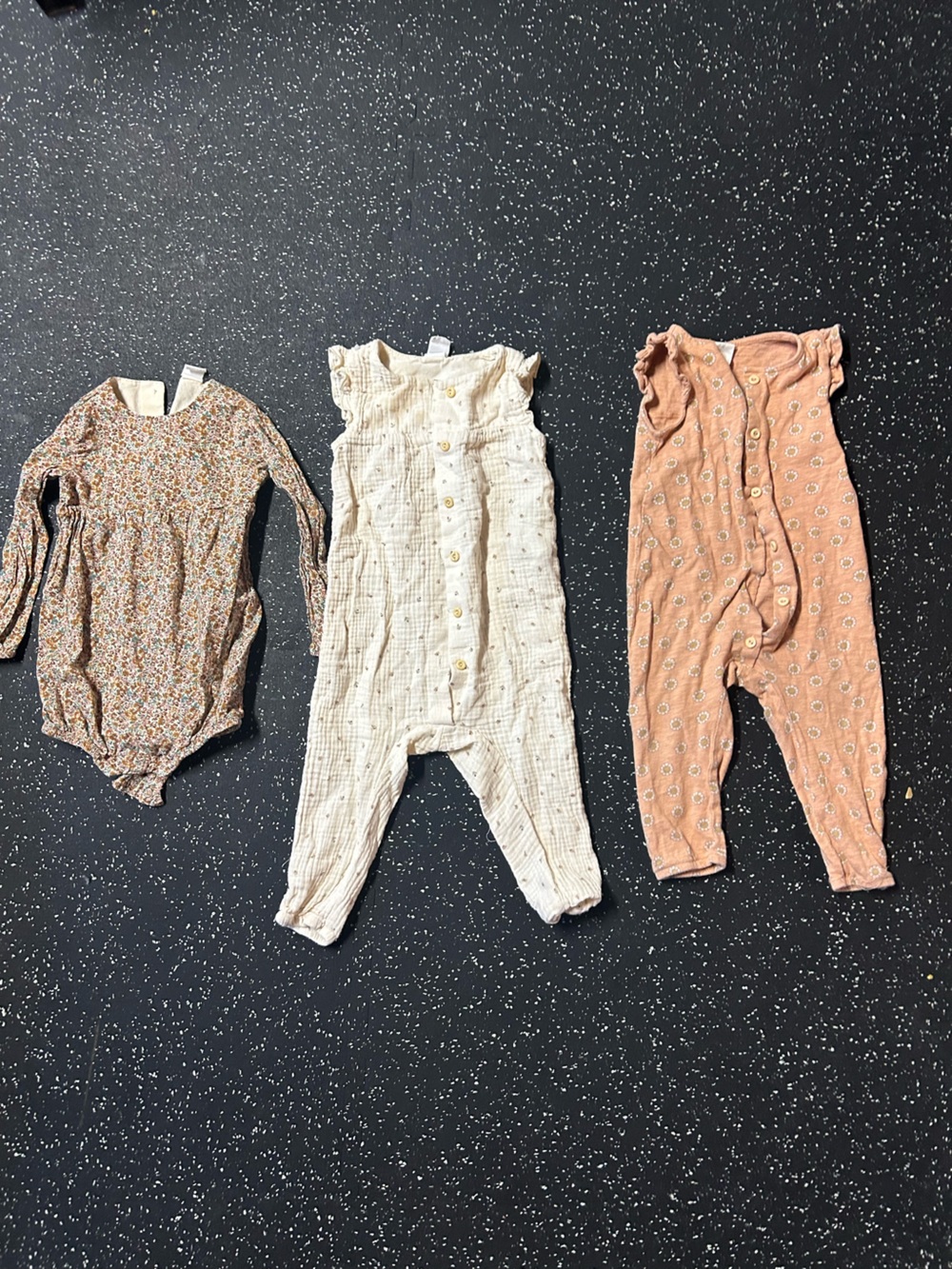 H&M Peach, Cream and Floral Baby Romper Set Organic